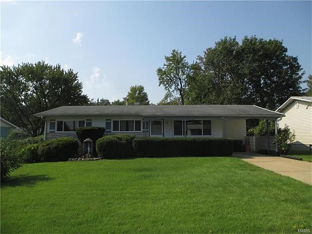 1st image of 934 Chula Dr