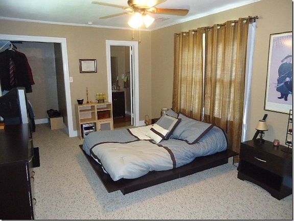 4th image of 1303 Camp St