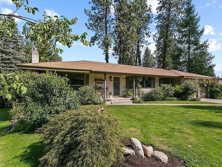 1010 W Briar Cliff Dr — Photo 3