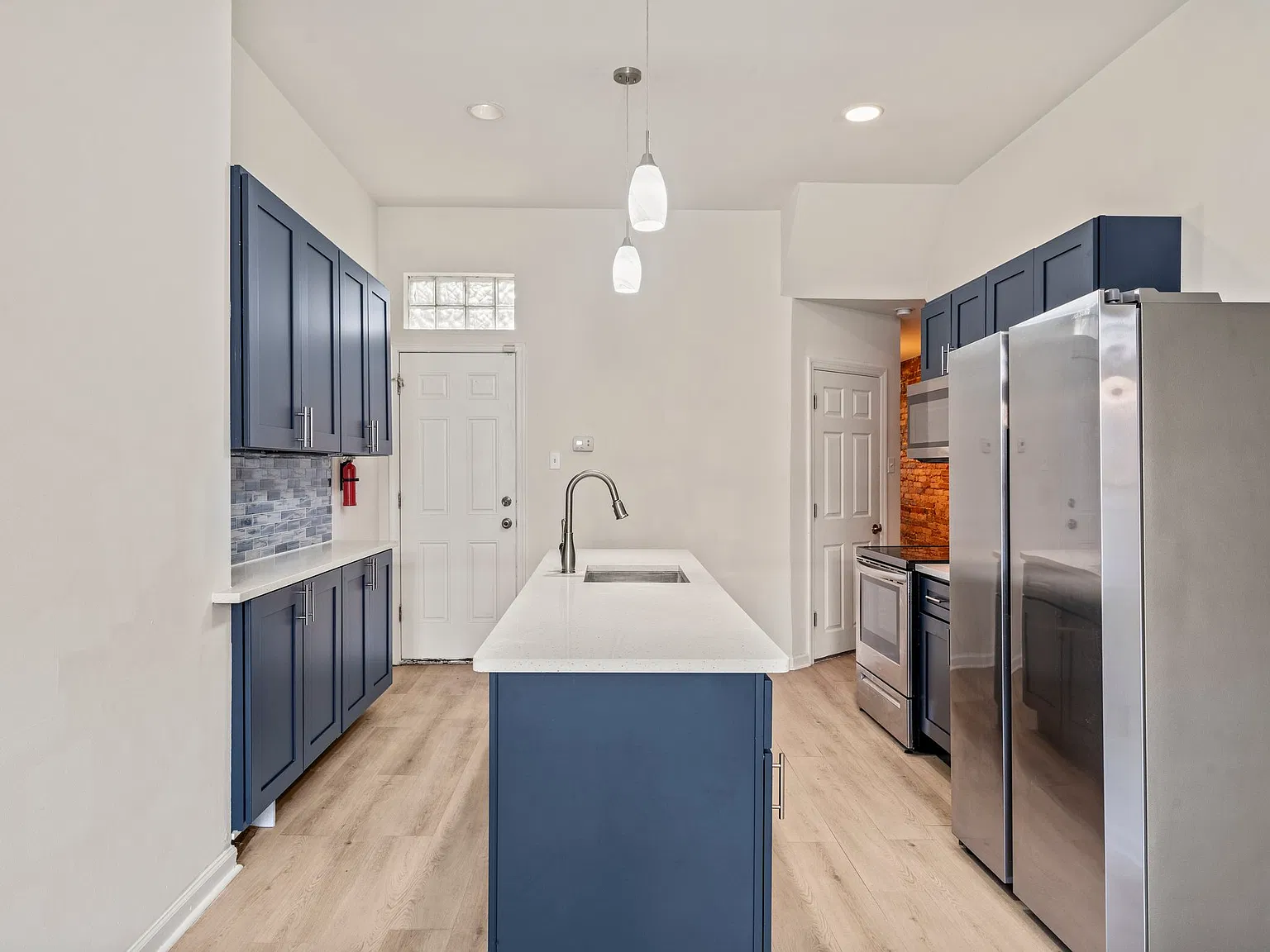 1533 N Bouvier St — Photo 4