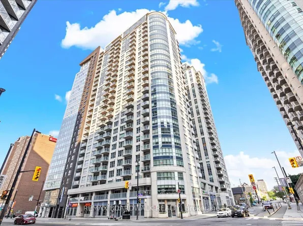 242 Rideau St #2107, Ottawa, ON K1N 0B7