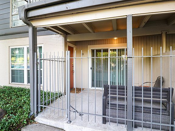 4th image of 5306 Fleetwood Oaks Ave APT 126