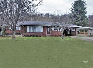 1111 Teodora Ave, Gallipolis, OH 45631