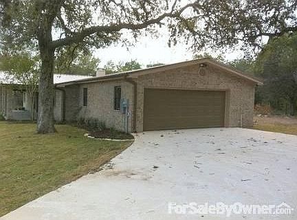 4th image of 306 Bear Creek Dr