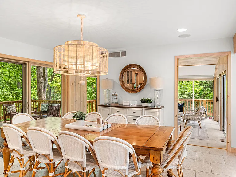 4095 Birchmont Trl — Photo 9