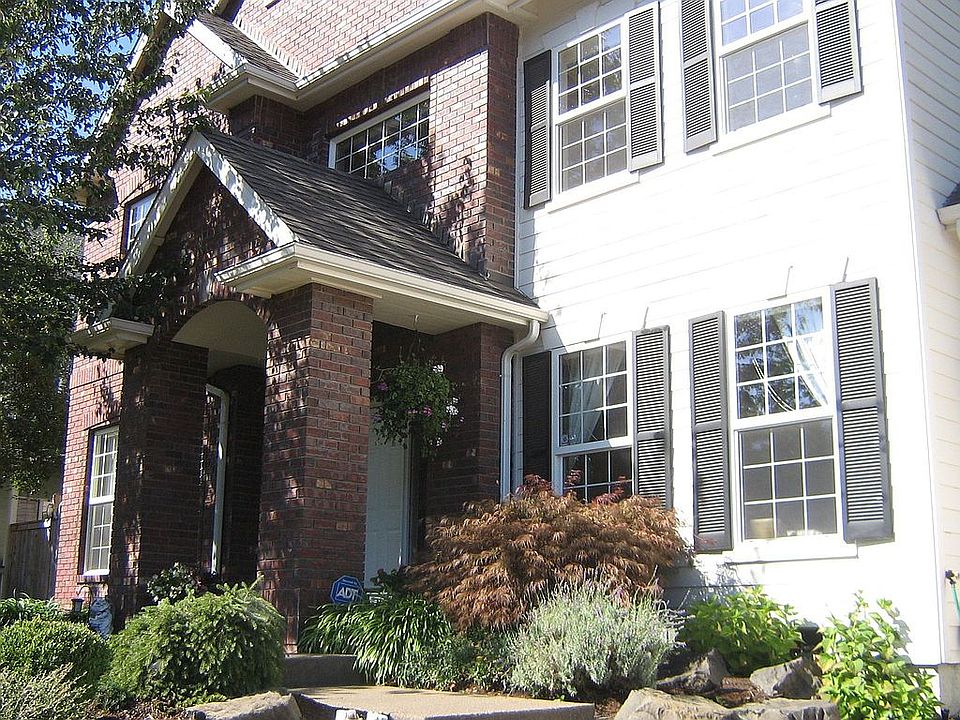 2nd image of 3375 Park Hills Dr
