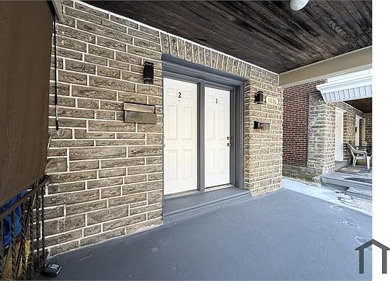 3rd image of 1836 Lindley Ave #1