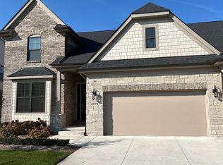 3874 Albatross Ct #17, Rochester, MI 48309