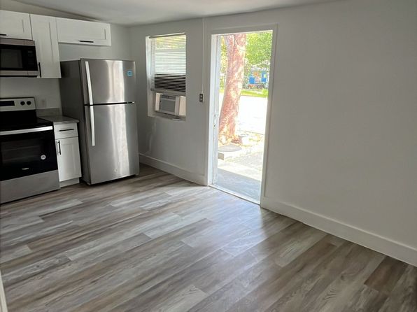 3904 SW 13th Ct APT 7