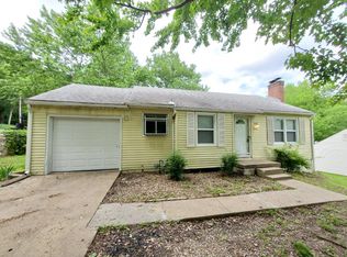 7300 E 83rd St, Kansas City, MO 64138