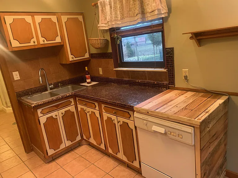 4675 Booth Rd #B — Photo 17