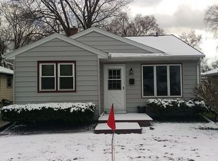 905 Madison St, Waukesha, WI 53188