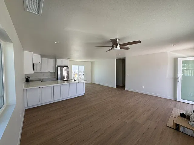 3 bed, 1148 sqft, $3,200 — Photo 4