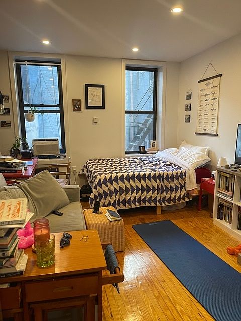 1st image of 203 Chrystie St APT 2D