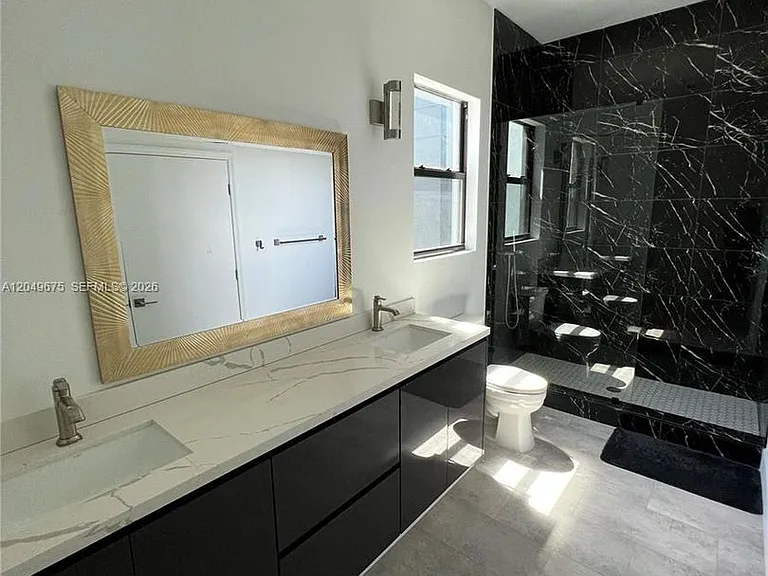 2342 McKinley St #Townhouse 3 — Photo 11