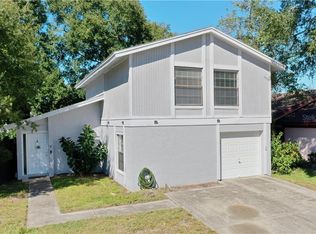 10325 Fernbrook Ln, Tampa, FL 33624