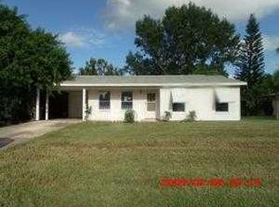 877 George St, Sebastian, FL 32958