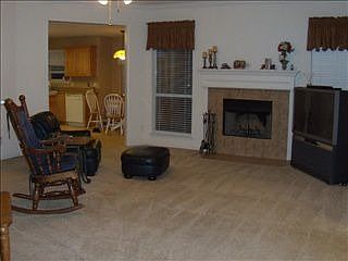 4th image of 336 Rock Hill Dr