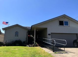 35090 Rueppell Ave, Cloverdale, OR 97112