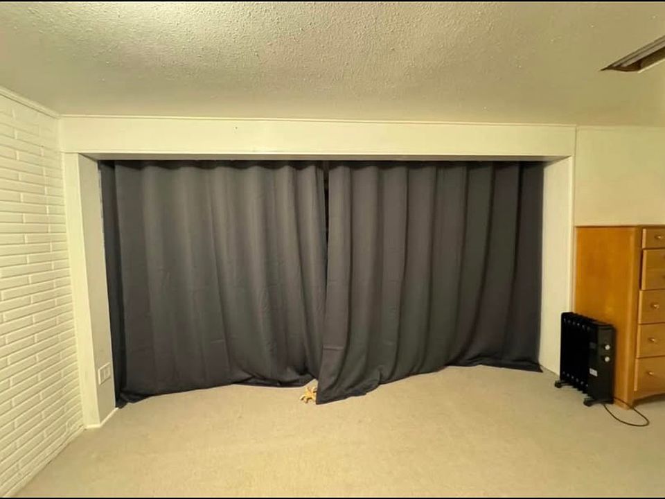 1st image of 23 Amesbury St #23