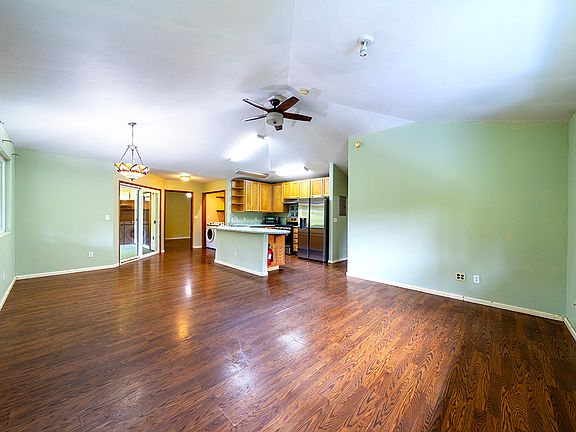 5th image of 11-3812 12th St