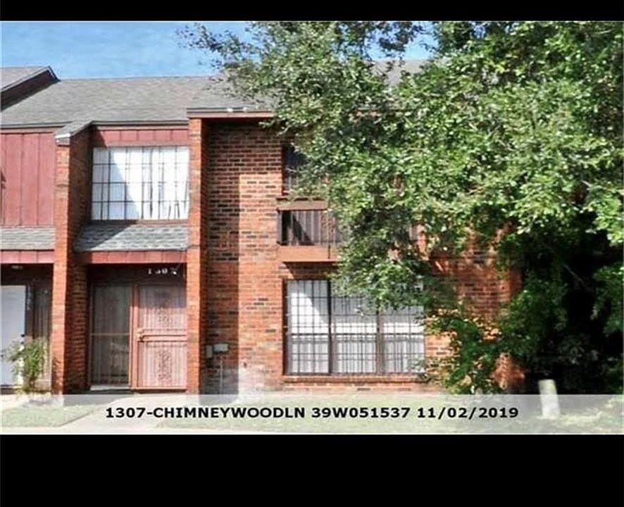 1st image of 1307 Chimney Wood Ln