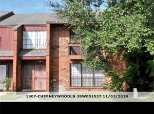 1307 Chimney Wood Ln, New Orleans, LA 70126