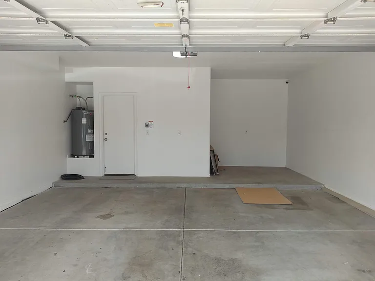2021 N 103rd Dr — Photo 59