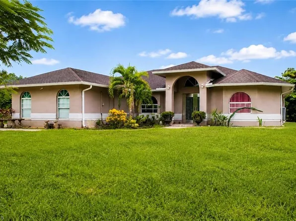 3210 22nd AVE NE, NAPLES, FL 34120