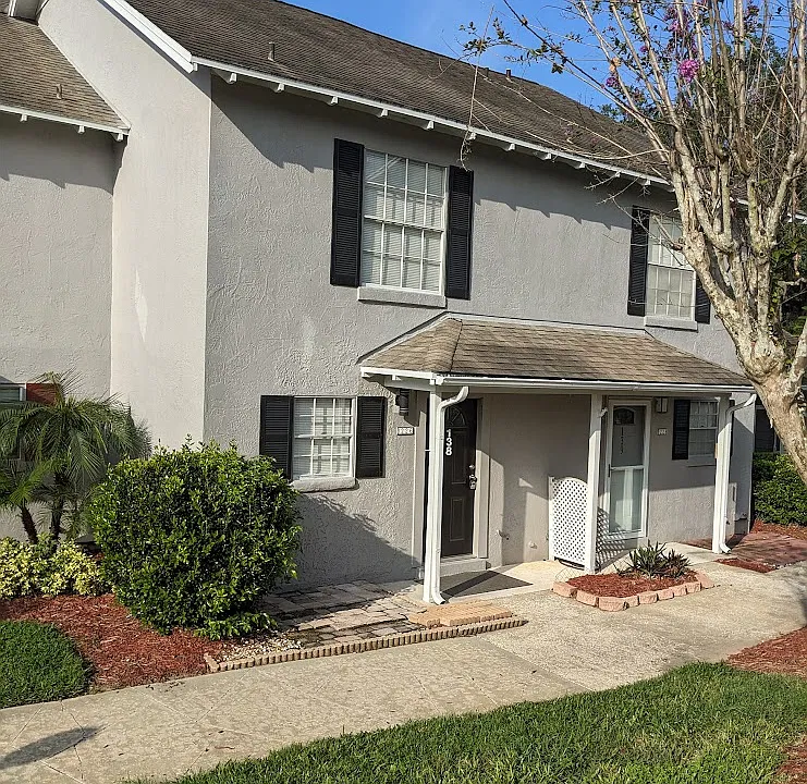 1226 Villa Ln #R200