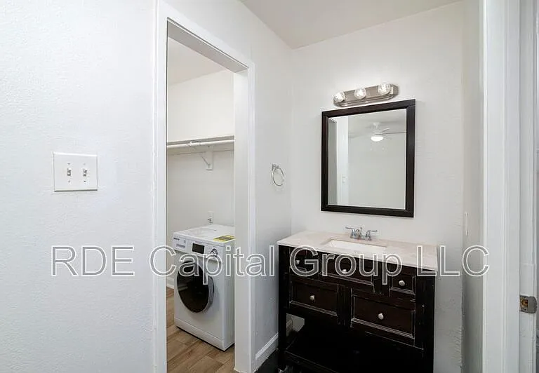 2816 Throckmorton St #7 — Photo 12