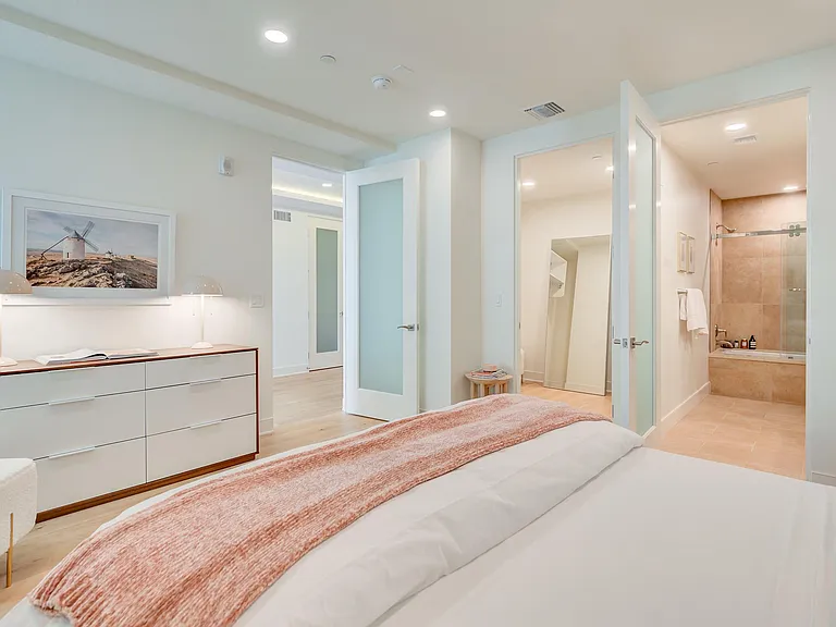 Sea View Villas — Photo 142