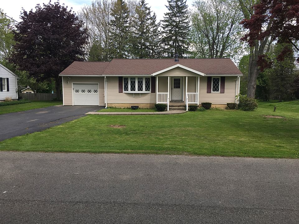 1st image of 95 Miller Dr