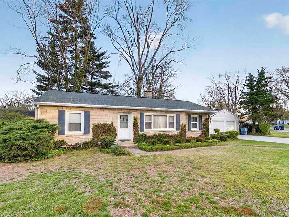 1st image of 651 Oak Dr