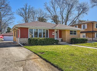3N435 N Howard Ave, Elmhurst, IL 60126