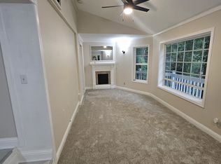 27 E Ave, Lake Oswego, OR 97034
