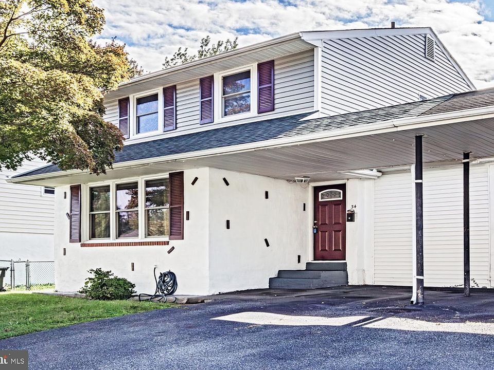 1st image of 734 Plumtree Ln