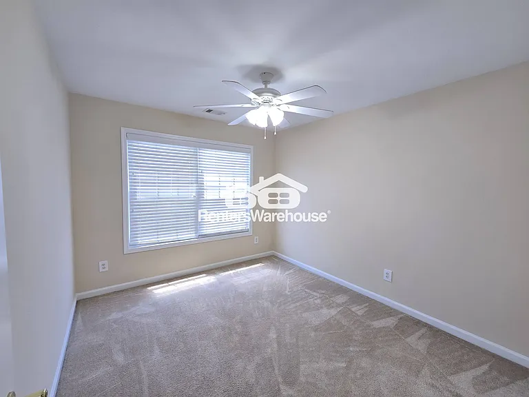 2761 Autumn View Dr — Photo 14