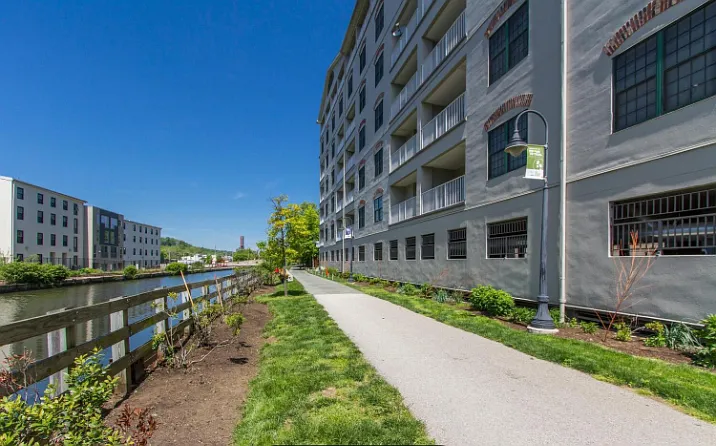 2 Leverington Ave #38 — Photo 7