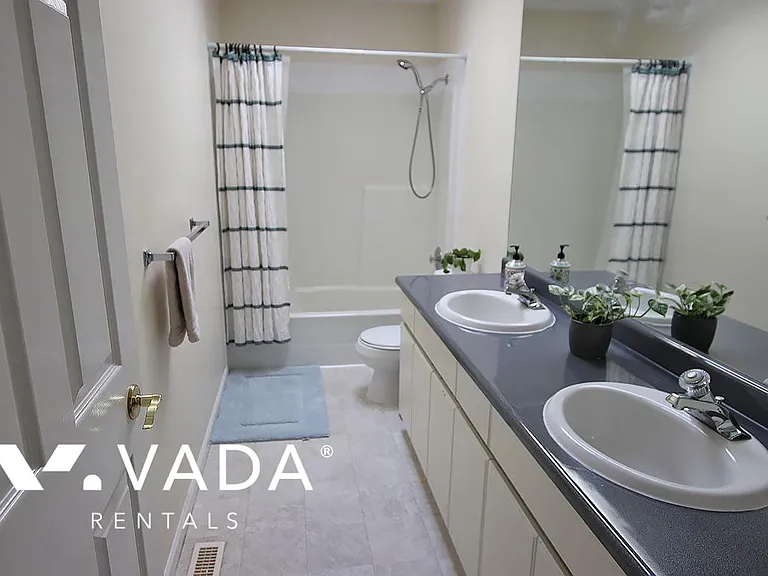 1572 Salal Cres — Photo 25