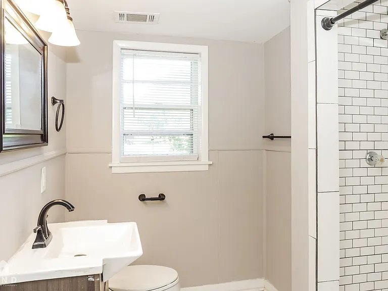1003 Heard Ct SE — Photo 17