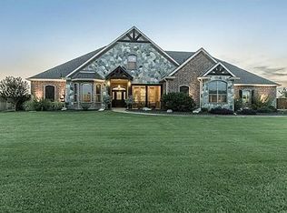 5550 Lucca Dr, Fort Worth, TX 76140
