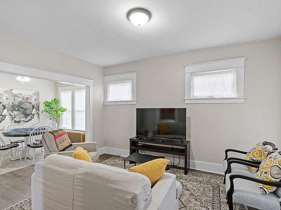 3rd image of 17 Tremont St