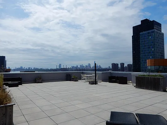 Rented by Starts New York Realty LLC | media 35