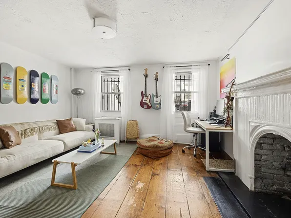 102 Vanderbilt Avenue image 1 of 9
