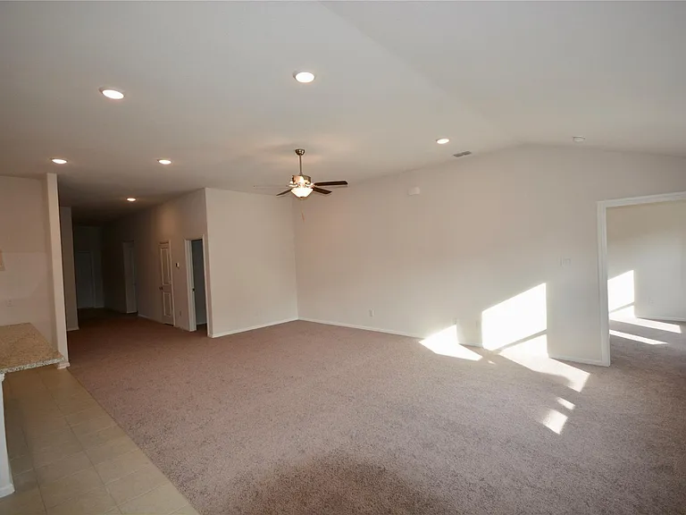 6122 Heron Dr — Photo 8