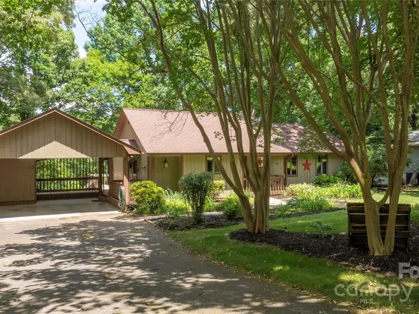 7647 Lynwood Ln, Sherrills Ford, NC 28673