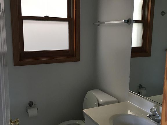 5th image of 817 N Milwaukee Ave APT 3