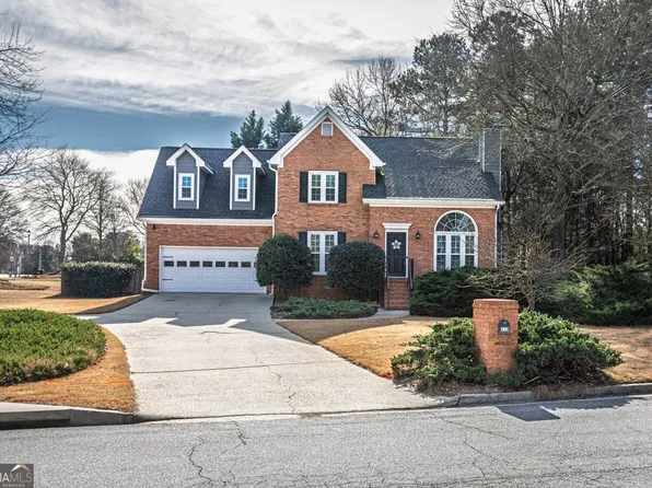 312 Gates Mill Dr, Lawrenceville, GA 30045