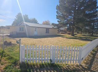 2631 E Gamebird Rd, Pahrump, NV 89048